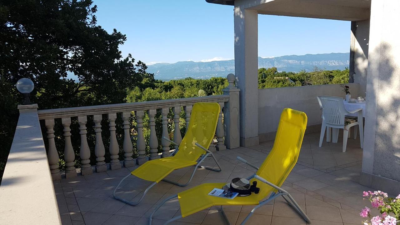 Apartmani Diva Malinska Esterno foto