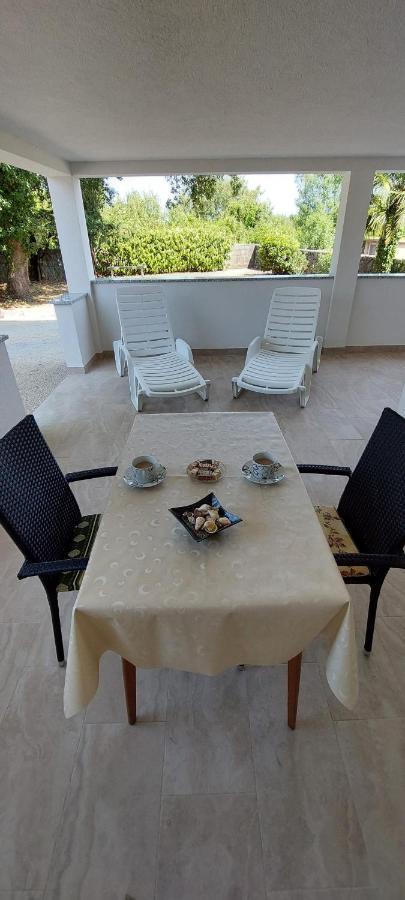 Apartmani Diva Malinska Esterno foto